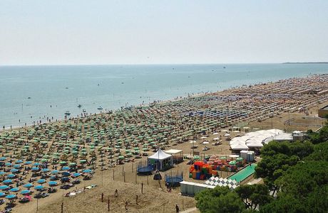 Ausonia Beach