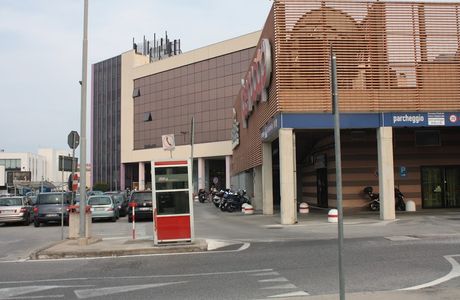 Centro Commerciale Le Serre