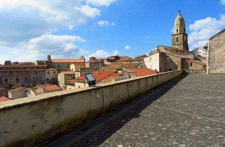 Il Palazzo del Principe e il "Loggione" di Teano