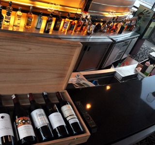 Kalidria Lounge & Wine Bar