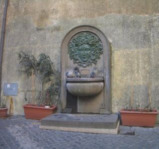 Fontana della Gorgone (Medusa)