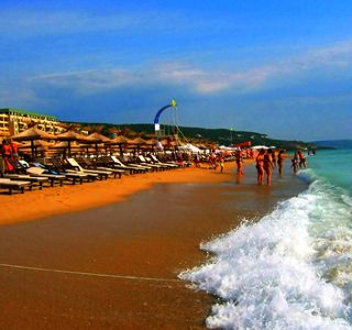Golden Sands Beach