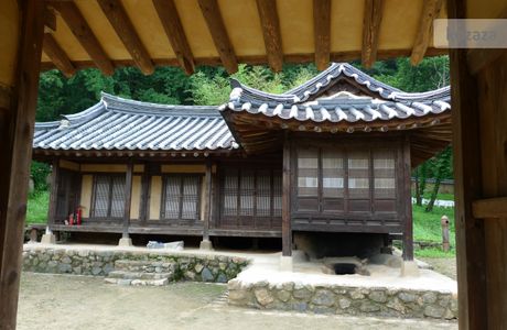 Gaekju Munhakgwan
