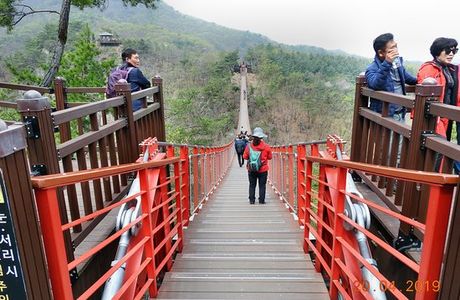 Gamaksan Chulleong Bridge