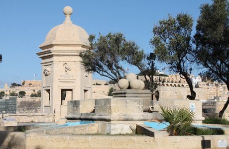 Gardjola Gardens