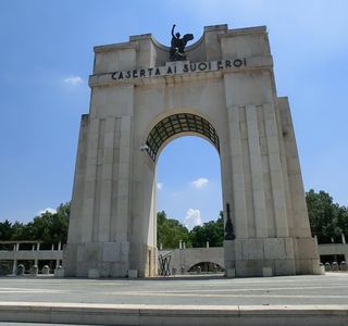 Monumento ai Caduti in guerra - Arco di Trionfo