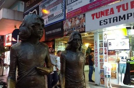 Monumento Homenaje a Sui Generis