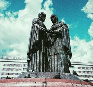 Monument to Peter and Fevronia