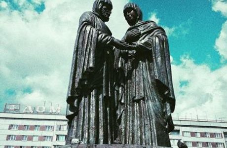 Monument to Peter and Fevronia
