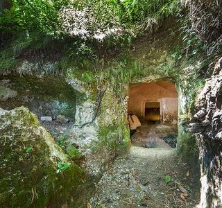 Necropoli di Centocamere