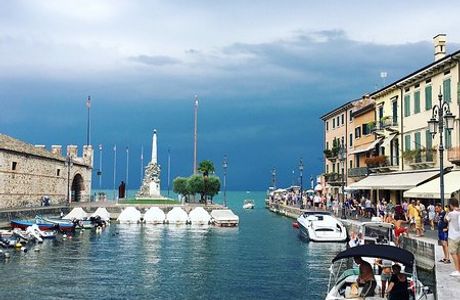 Lungolago di Lazise