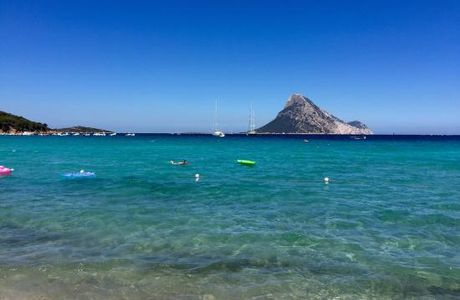 Porto Taverna Beach