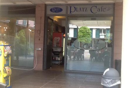Platz cafe