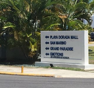 Playa Dorada Mall
