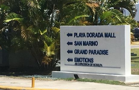 Playa Dorada Mall