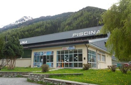 Piscina di Ponte di Legno