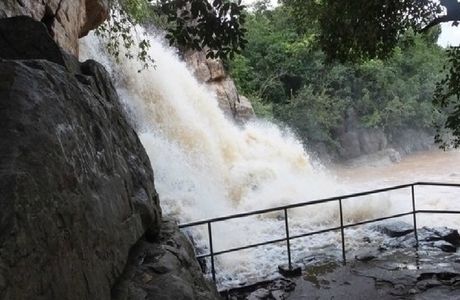 Sanaghagara Waterfall