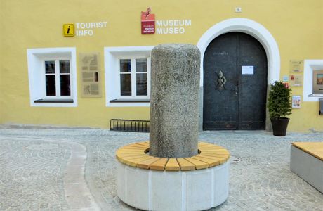 Pietra Miliare Romana