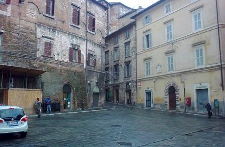Piazza Cavallotti