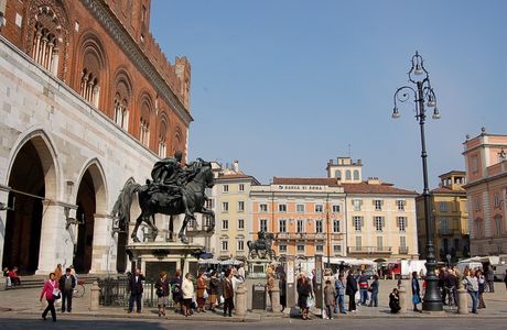 Piazza Cavalli