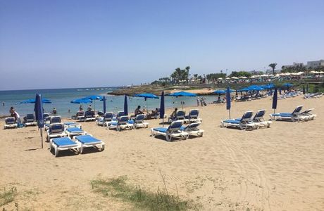 Polyxenia Beach