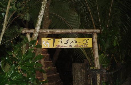 Tisa's Barefoot Bar
