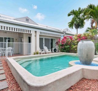 Palm Cove Private Transfers