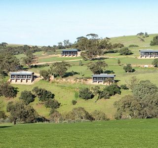 Barossa Colonel Light Monument
