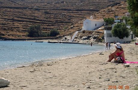 Lefkes Beach