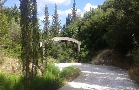 Walking Route Kavalos - Melissa Gorge