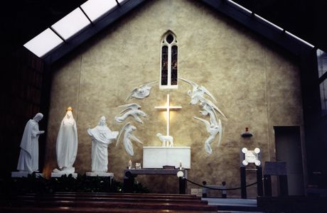 Mary's Shrine Collection. Apor Memorial room