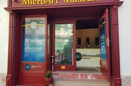 Mikrocsodak Múzeuma