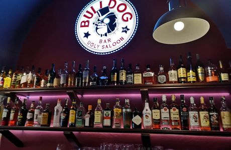 Bulldog Bar