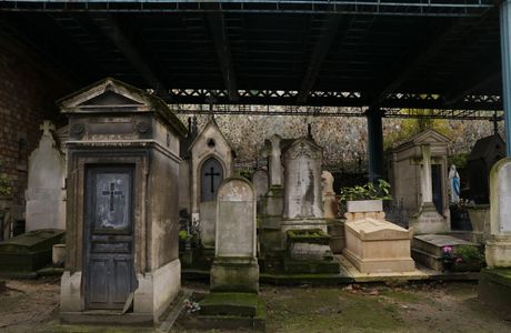 Oghaskura Cemetery