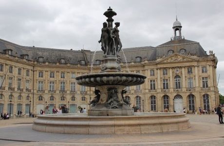 Fountain of Three Graces
