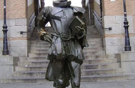 Estatua de Miguel de Cervantes