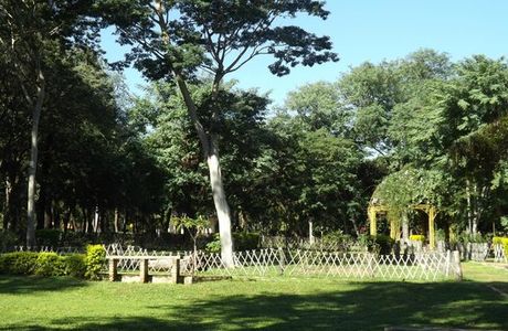 Botanical Garden and Zoo (Jardin Botanico y Zoologico)