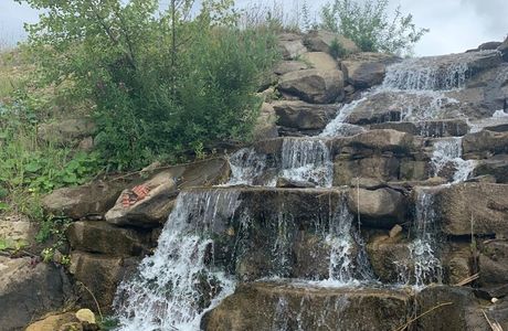 Shungutskiy Waterfall