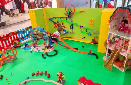 Gorodok Parovozikov (Trains Town)