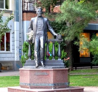 Monument to Chekhov