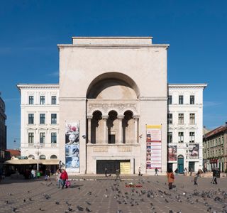Teatrul Maghiar De Stat Csiky Gergely