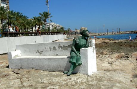 Estatua de la Bella Lola