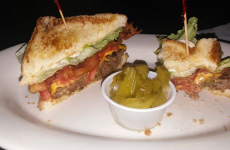 Franks Sports Bar