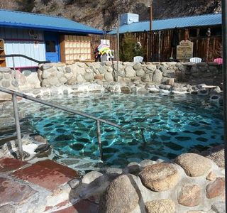 Cottonwood Hot Springs Inn & Spa