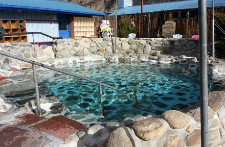 Cottonwood Hot Springs Inn & Spa