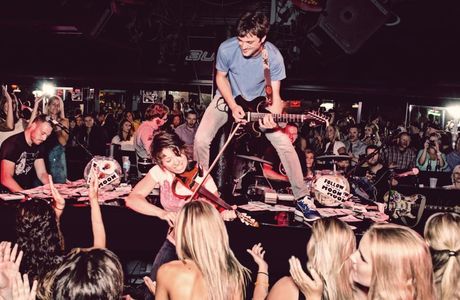 Howl at the Moon Kansas City