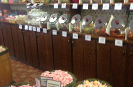 Aunt Belle's Confectionery