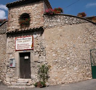 Musee municipal Yvon Gueret