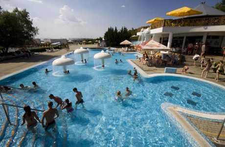 Aquarena