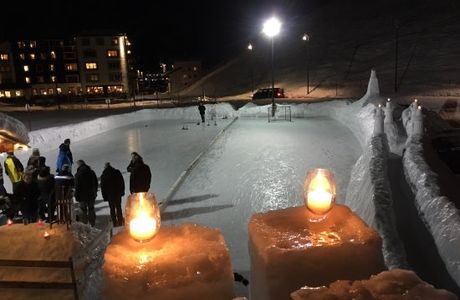 Eislaufplatz Zuers
